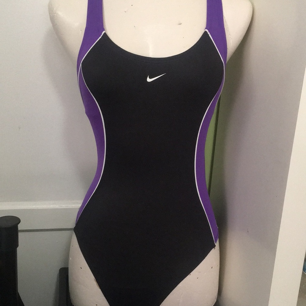 🦋3/15. Nike swim suit - Picture 6 of 8